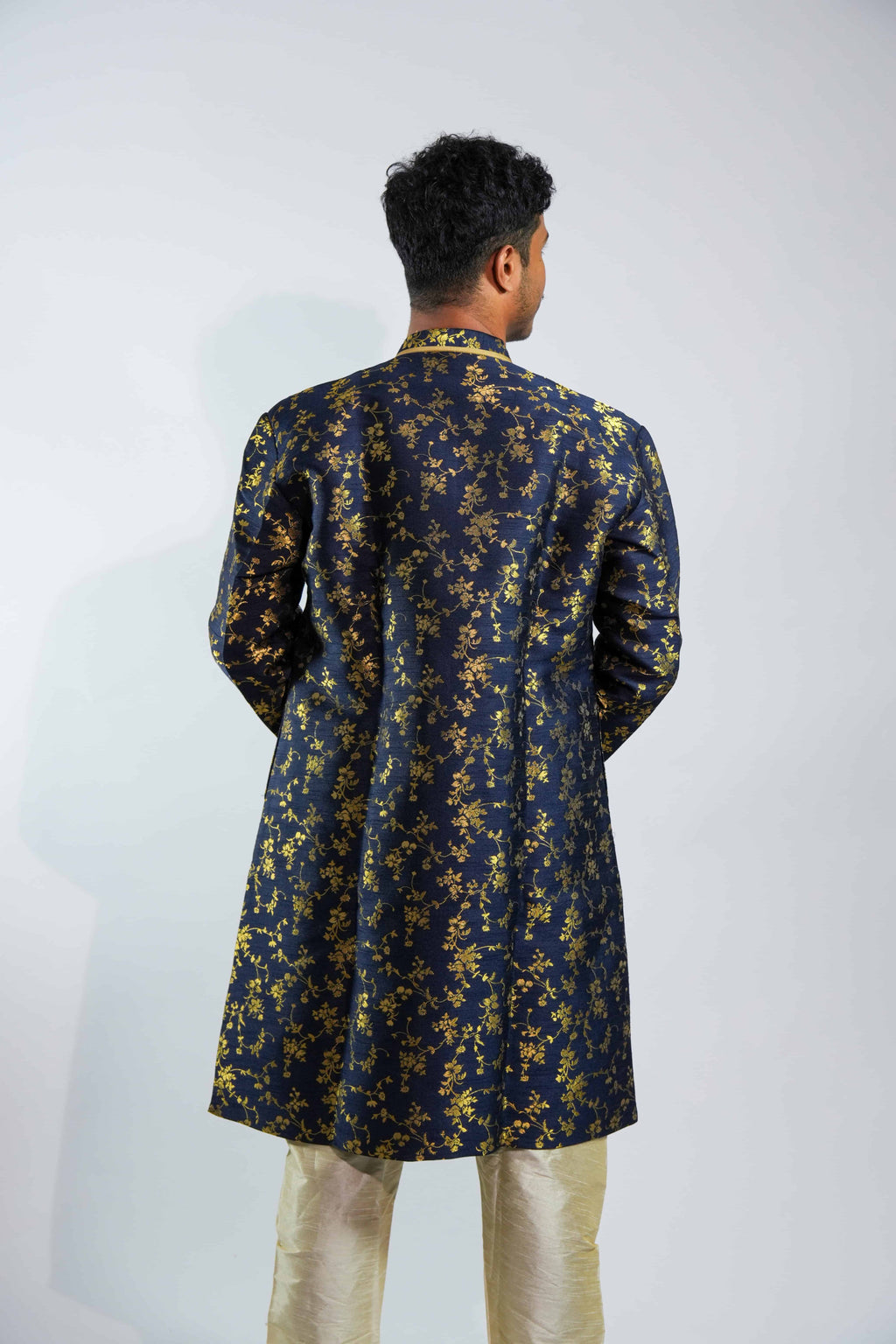 Luxurious Dark Blue Sherwani Set – photo 2