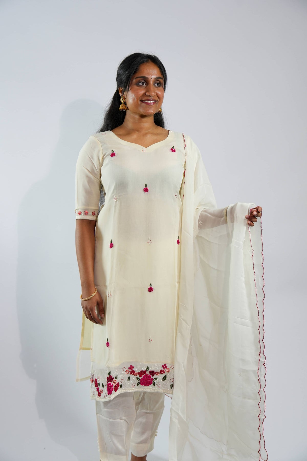 Handwork Warm White Salwar Suit – photo 1
